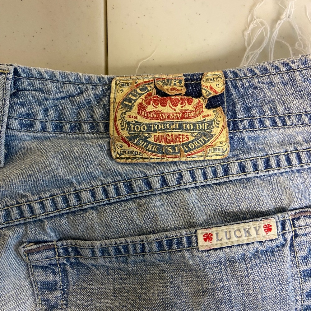 Lucky Brand Light Blue Women's Cropped Raw Hem Capri.